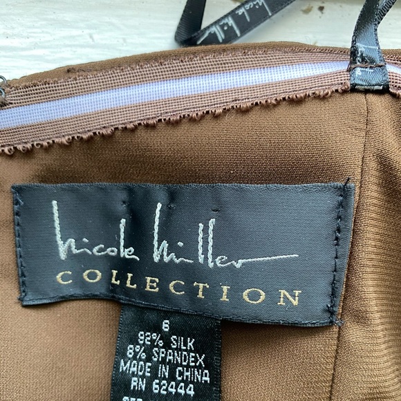 Gorgeous Nicole Miller Strapless Dress / Size 6 - Picture 7 of 7